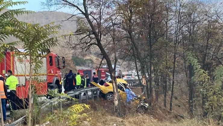 Kula’da Taksi Kazası: Bir Yolcu Hayatını Kaybetti