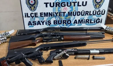 Turgutlu’da Silahlı Gösteri Yapan 5 Şüpheli Tutuklandı